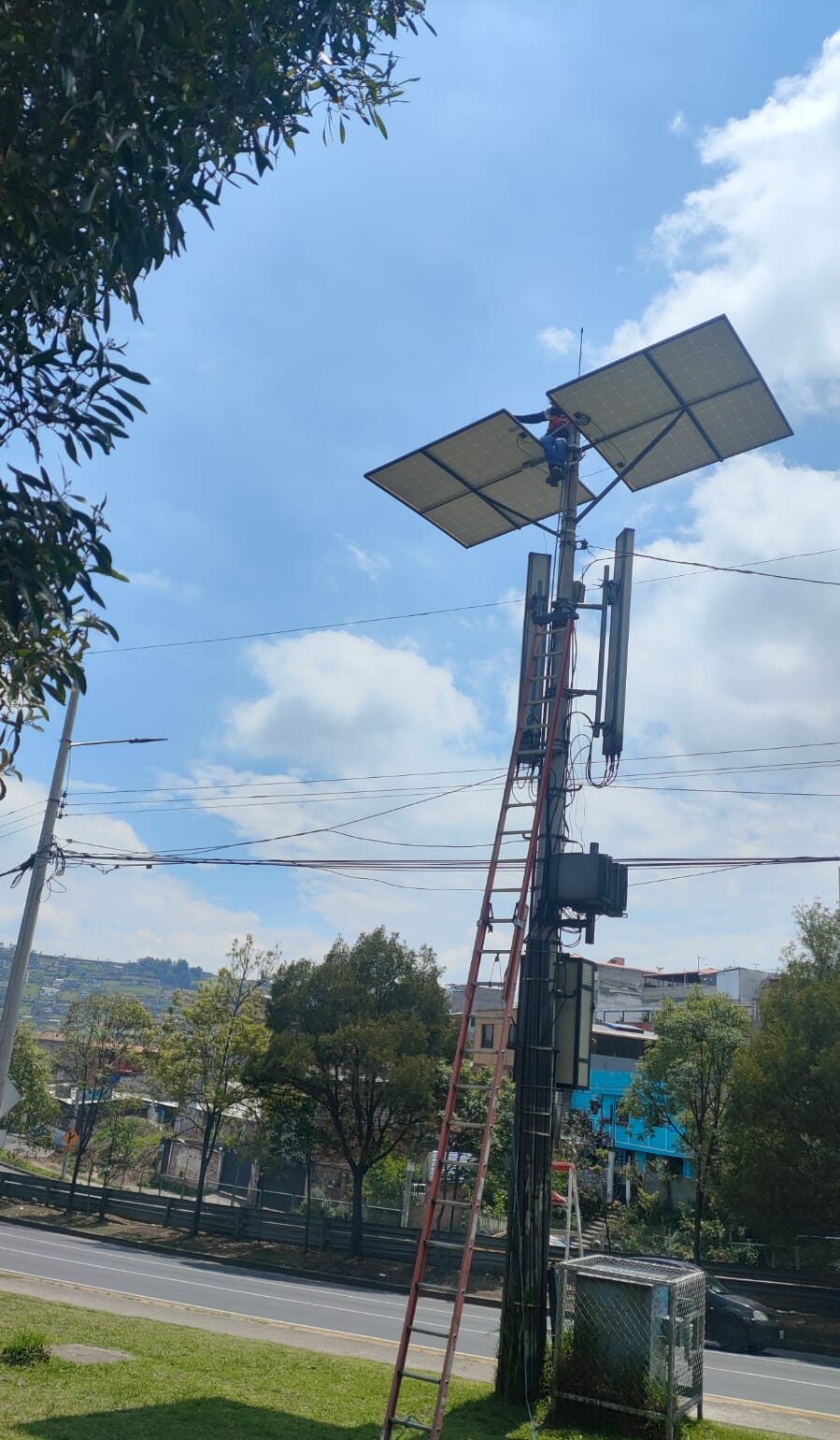 Mantenimiento a radio Bases con sistema de energia solar